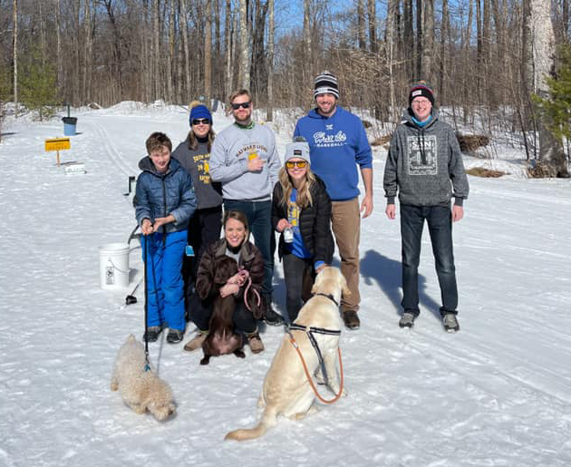 a group of Pre-birkie spectators