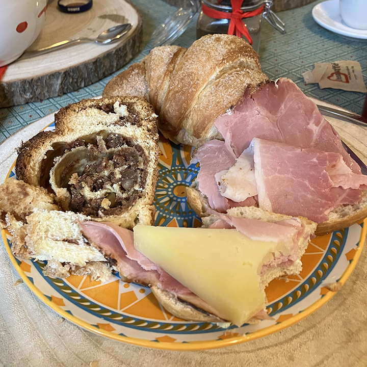 Continental breakfast at Valbruna Inn.