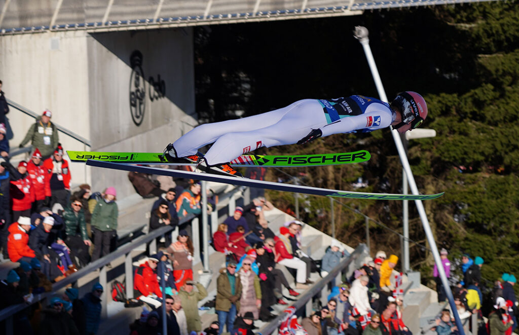 Holmenkollen ski jumping