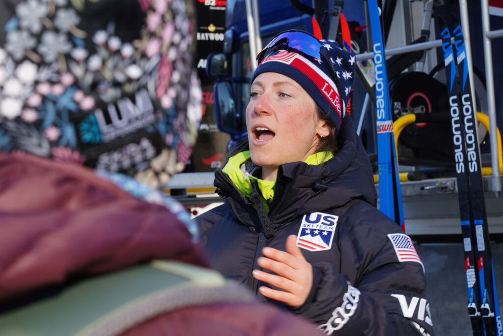 Kristen Bourne talking with Lumi guests at the 2023 Holmenkollen Ski Festival