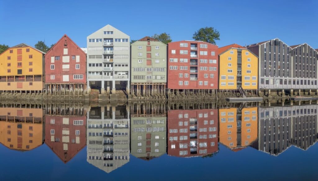 6 Colorful facades on the Trondheim fjord.